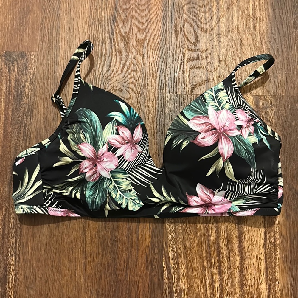 Bathing suit top